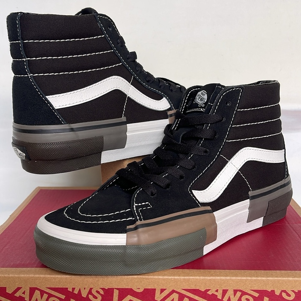 Vans Men’s Sk8-Hi Rearrange
Utility Block Black
VN000CRMBLK
Sneakers